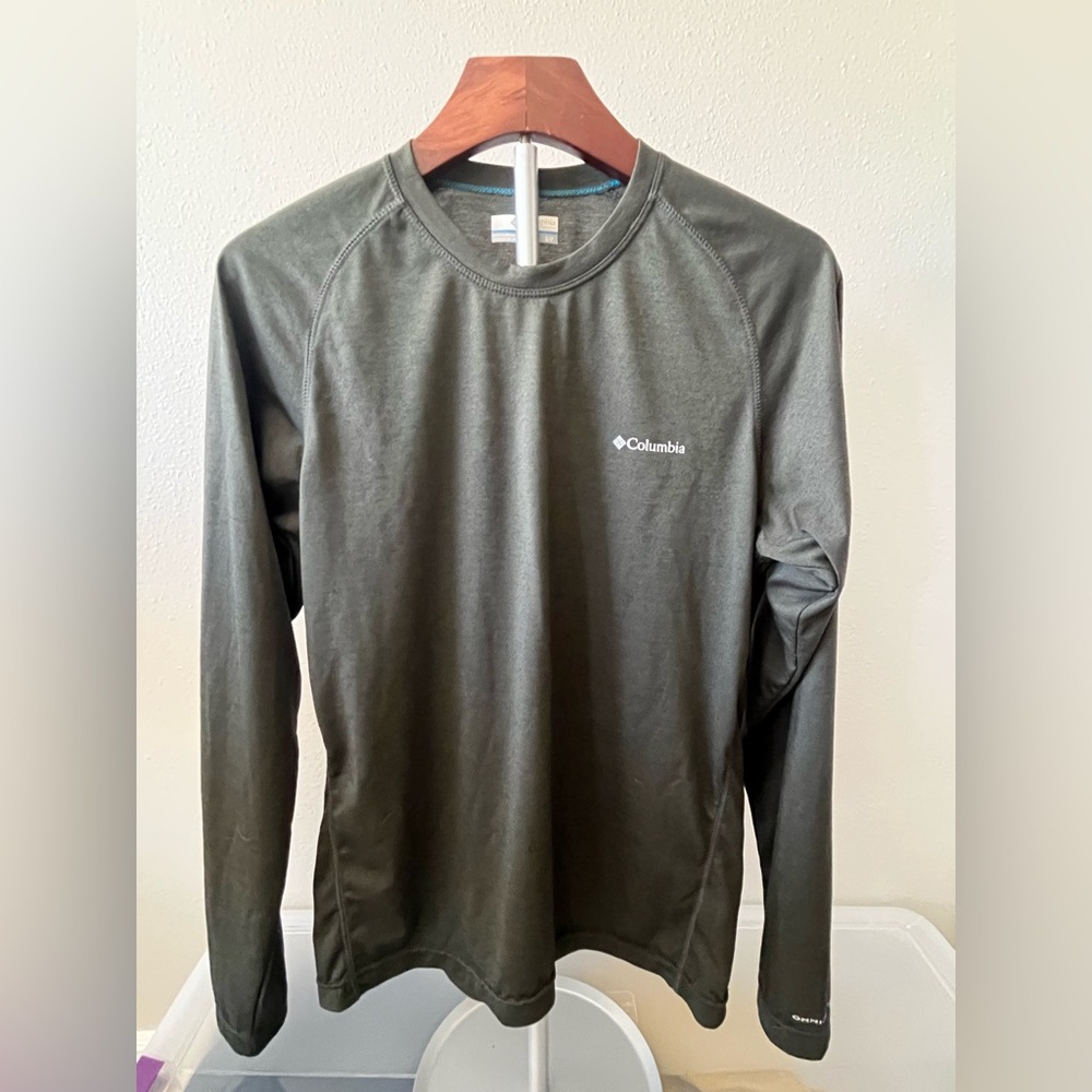 Columbia Gray/Green Long Sleeve Performance Tee - Small